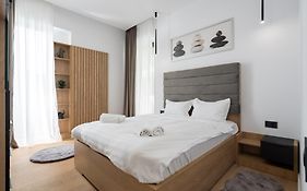 Eden - Elegant Retreat In Rosetti Luxury