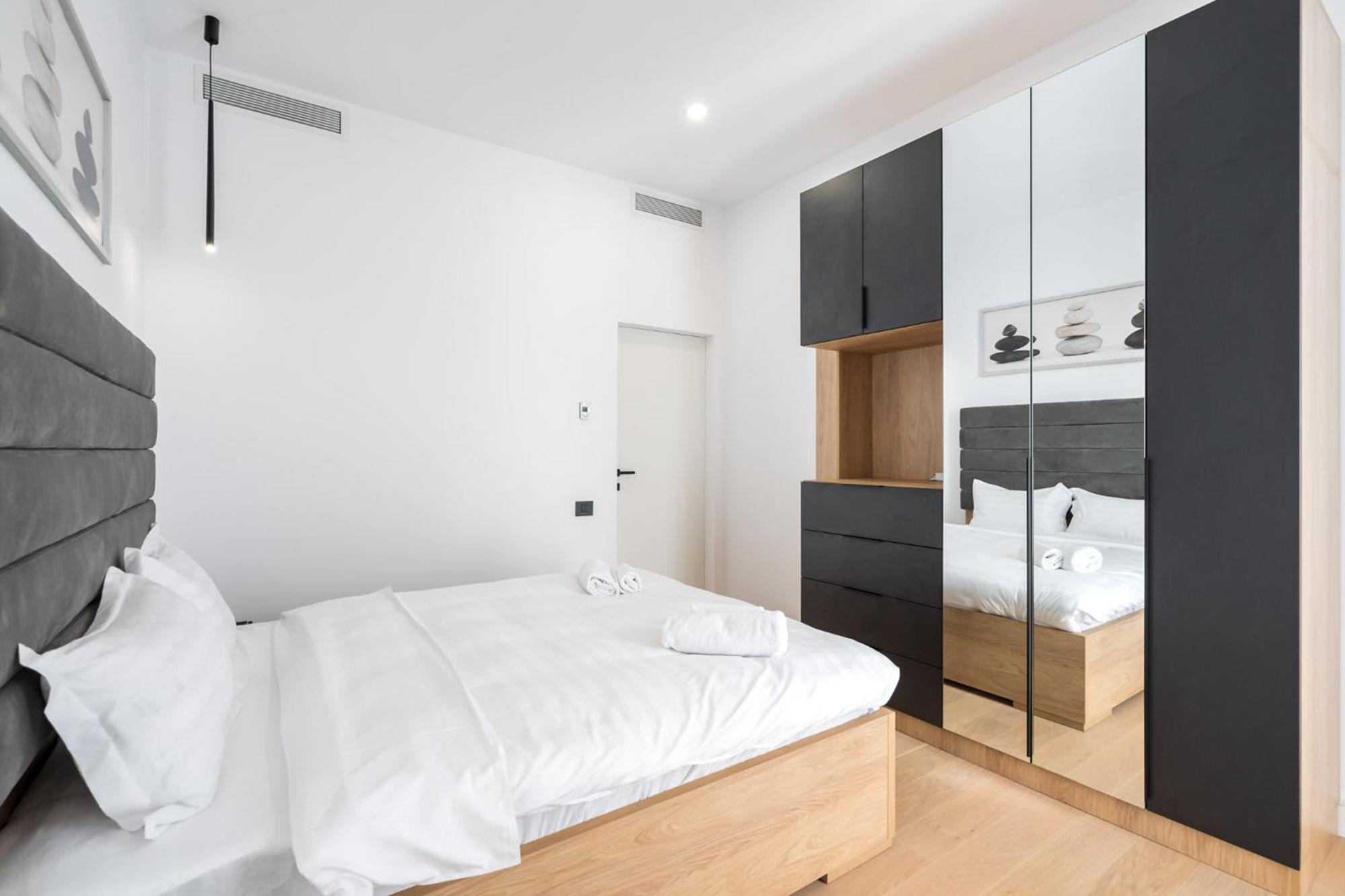 Eden - Elegant Retreat In Rosetti Luxury Apartment Bucharest Exterior photo